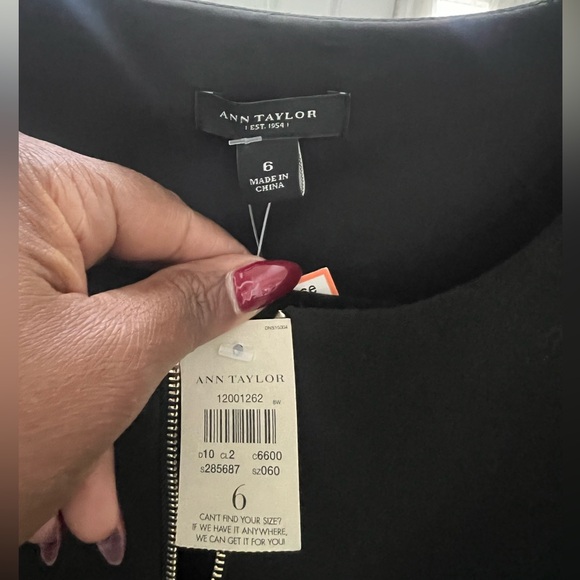 Black Ann Taylor work dress with gold zippers. - Picture 3 of 5